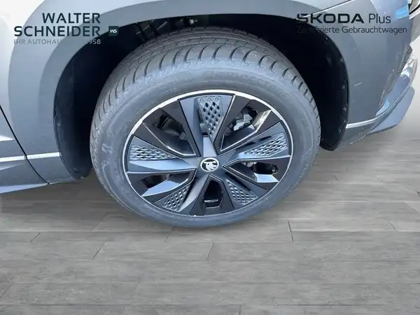 ŠKODA KAROQ (6/20)