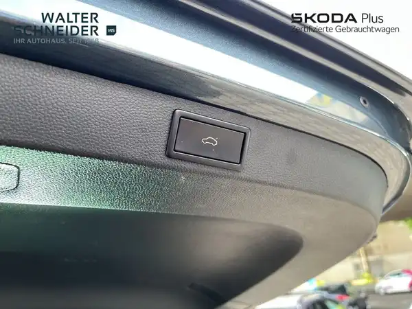 ŠKODA KAROQ (15/21)