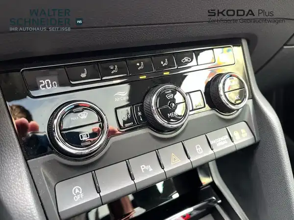 ŠKODA KAROQ (18/21)