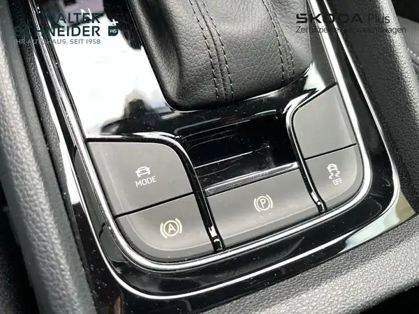 ŠKODA KAROQ (20/21)