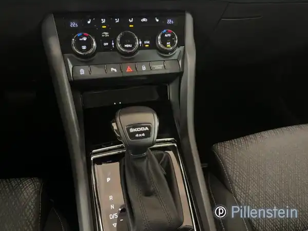 ŠKODA KAROQ (14/16)