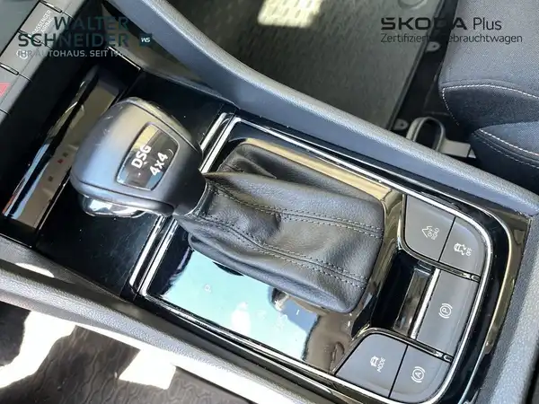 ŠKODA KAROQ (19/21)