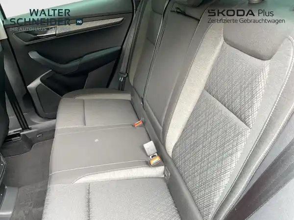 ŠKODA KAROQ (8/21)