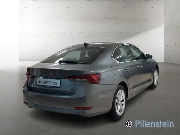 ŠKODA OCTAVIA (4/16)