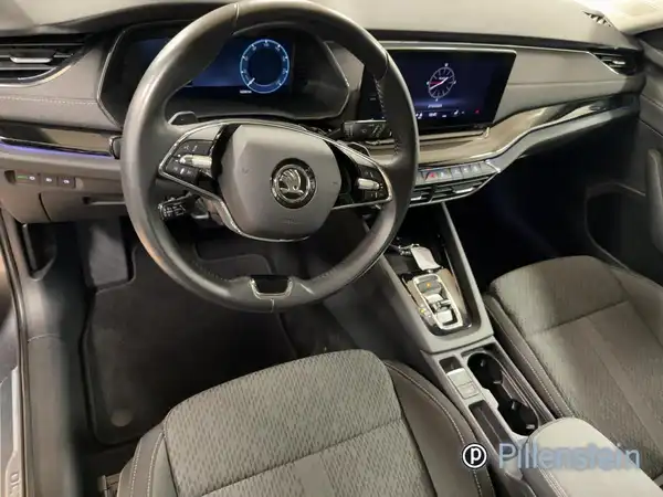 ŠKODA OCTAVIA (9/16)