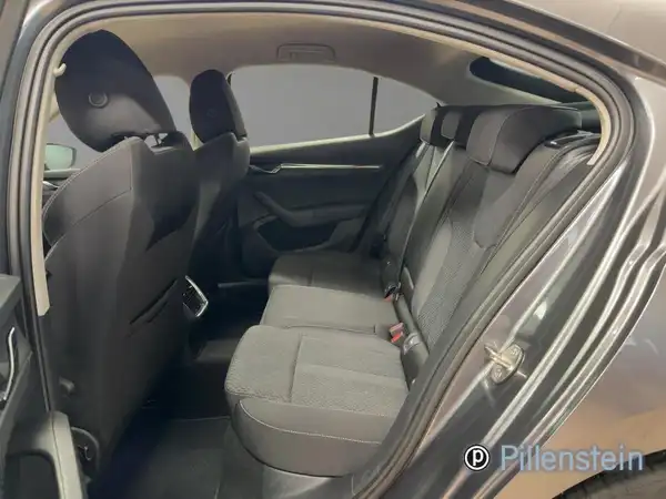 ŠKODA OCTAVIA (10/16)