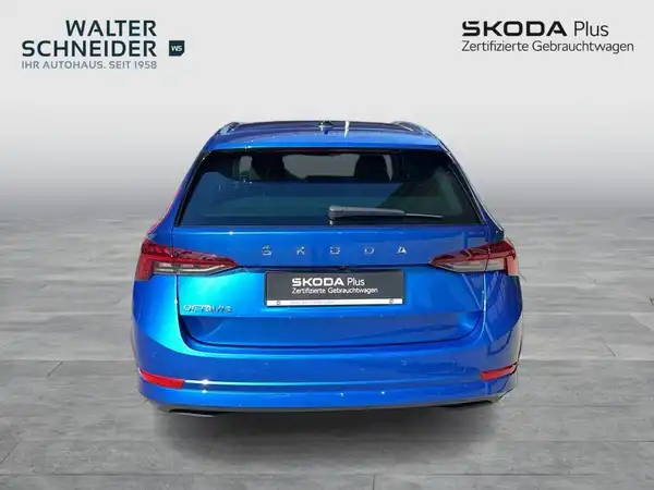 ŠKODA OCTAVIA (4/21)