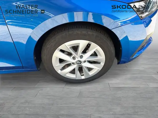 ŠKODA OCTAVIA (7/21)