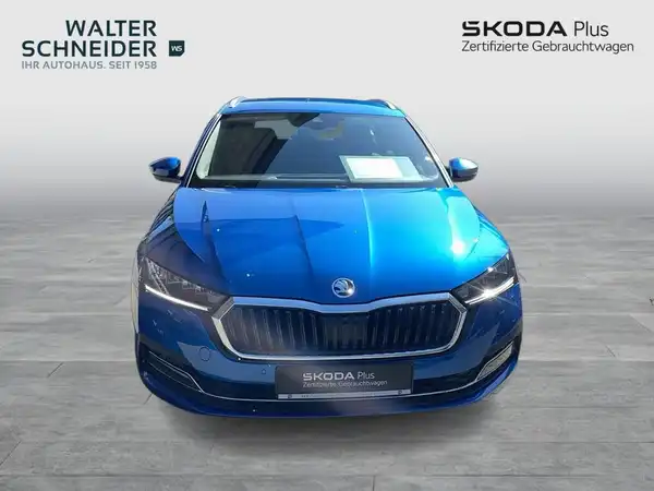 ŠKODA OCTAVIA (8/21)