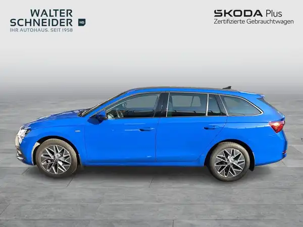 ŠKODA OCTAVIA (2/16)