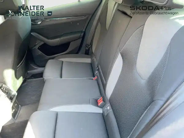 ŠKODA OCTAVIA (8/16)