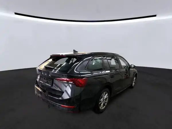 ŠKODA OCTAVIA (2/3)