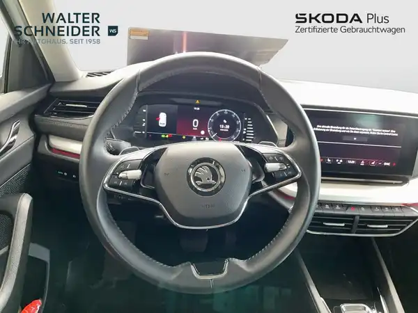 ŠKODA OCTAVIA (7/15)