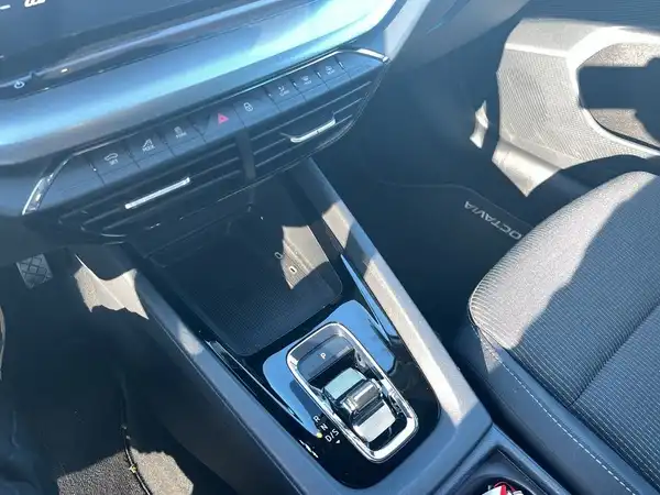 ŠKODA OCTAVIA (17/18)