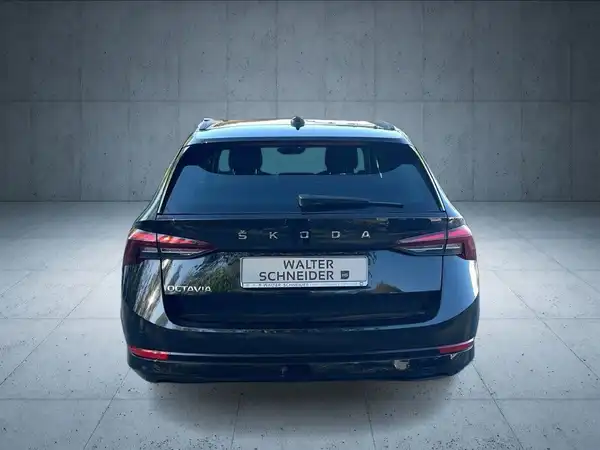 ŠKODA OCTAVIA (4/18)