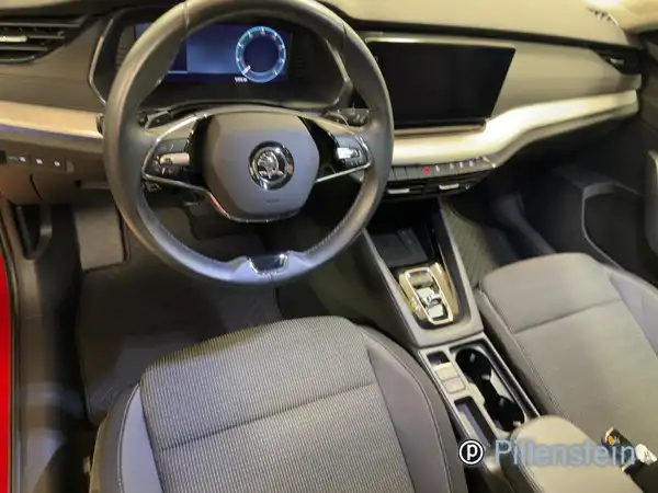 ŠKODA OCTAVIA (9/15)