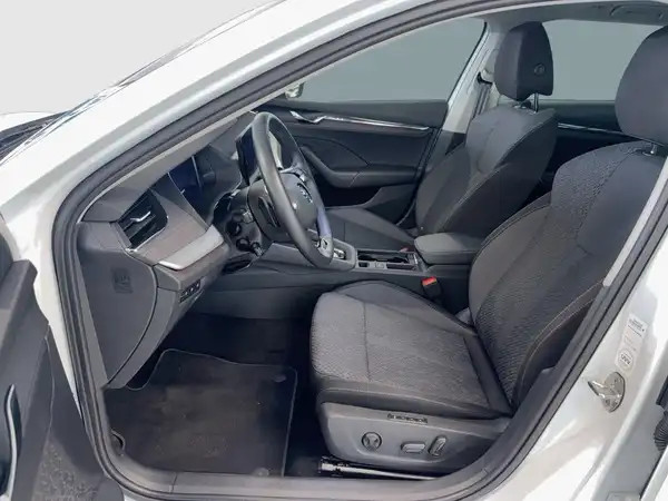ŠKODA OCTAVIA (9/18)