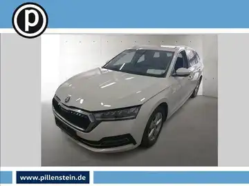 Das Bild zeigt einen weißen ŠKODA OCTAVIA aus der Frontalansicht. Das Händlersymbol ist im oberen linken Bereich zu sehen.