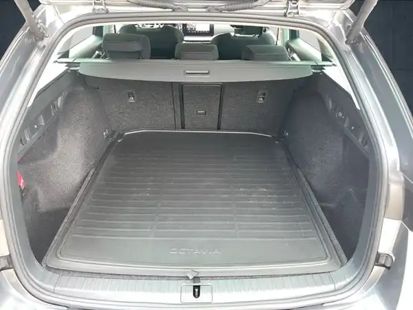 ŠKODA OCTAVIA (13/21)