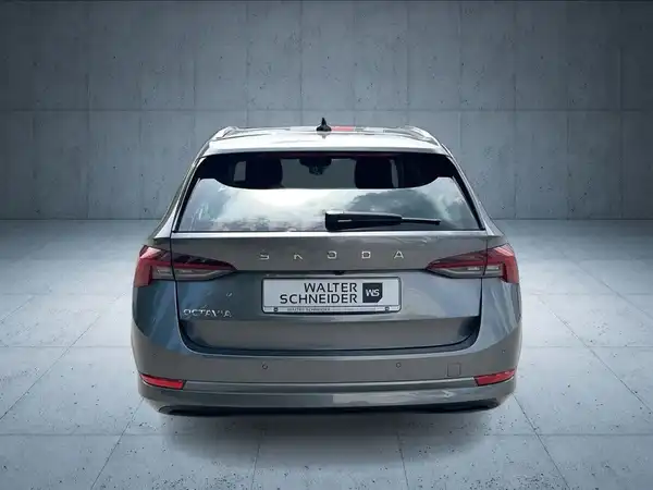 ŠKODA OCTAVIA (4/21)