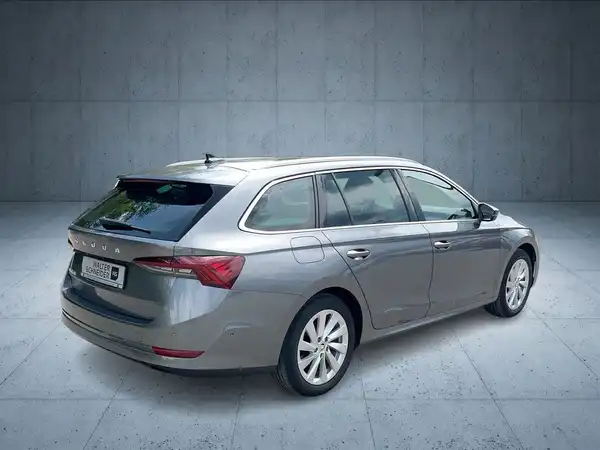 ŠKODA OCTAVIA (5/21)