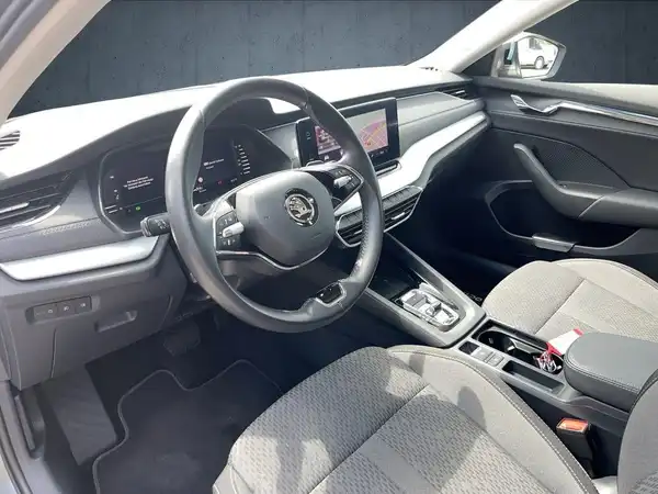 ŠKODA OCTAVIA (9/21)