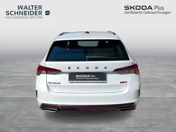 ŠKODA OCTAVIA RS (4/16)