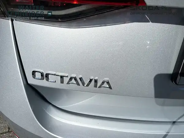 ŠKODA OCTAVIA (12/21)