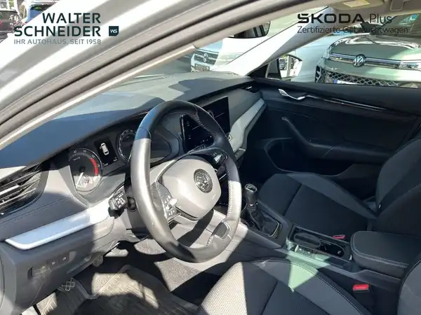 ŠKODA OCTAVIA (18/21)