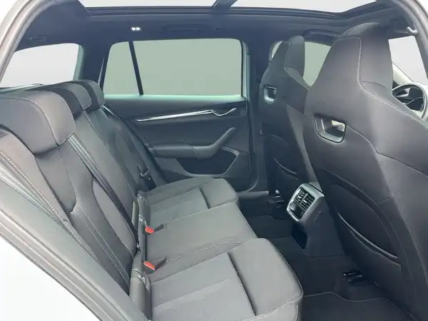 ŠKODA OCTAVIA (14/17)
