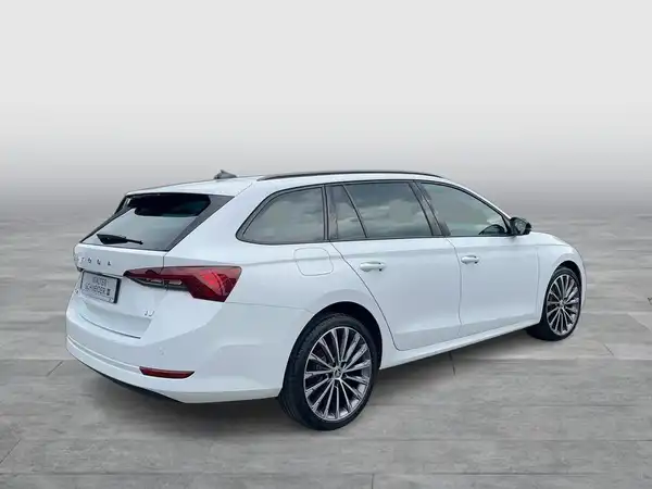 ŠKODA OCTAVIA (5/17)