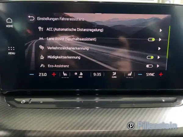 ŠKODA OCTAVIA RS (12/16)