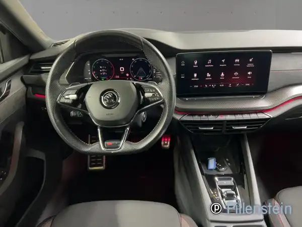 ŠKODA OCTAVIA RS (8/16)