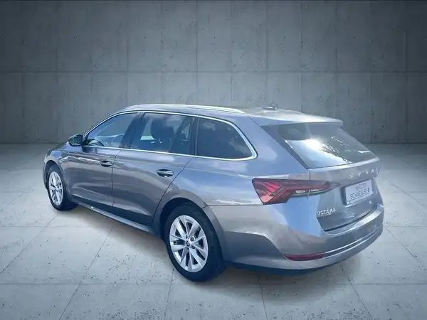 ŠKODA OCTAVIA (3/21)