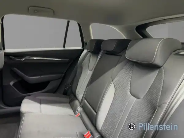 ŠKODA OCTAVIA (14/16)