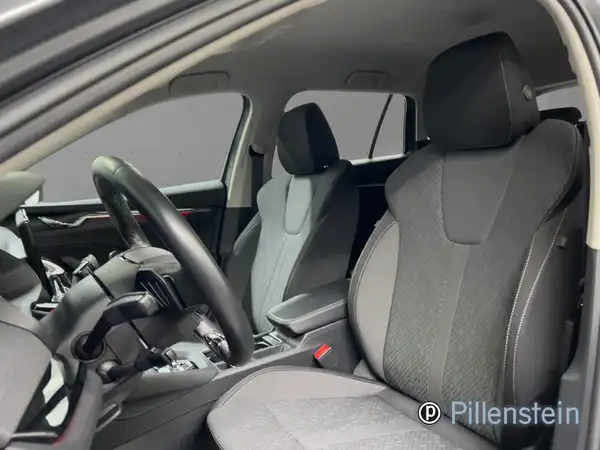 ŠKODA OCTAVIA (6/16)