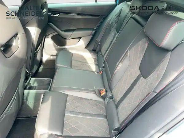 ŠKODA OCTAVIA RS (26/29)
