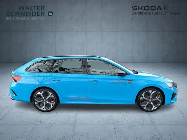 ŠKODA OCTAVIA RS (6/19)