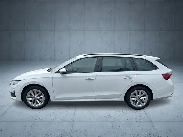 ŠKODA OCTAVIA (2/18)