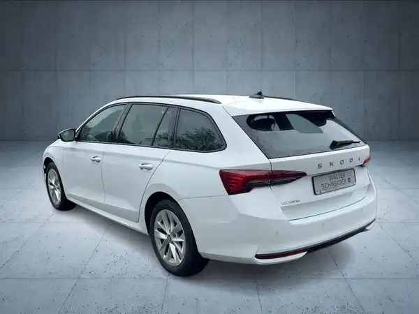 ŠKODA OCTAVIA (3/18)
