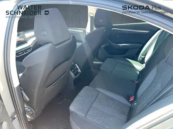 ŠKODA OCTAVIA (12/18)
