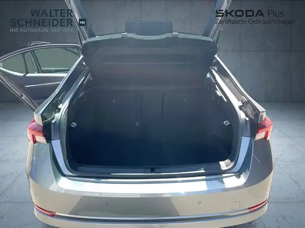 ŠKODA OCTAVIA (13/18)
