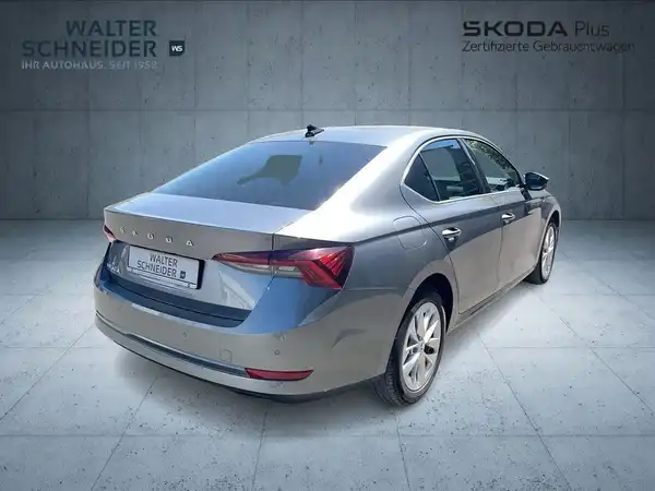ŠKODA OCTAVIA (5/18)