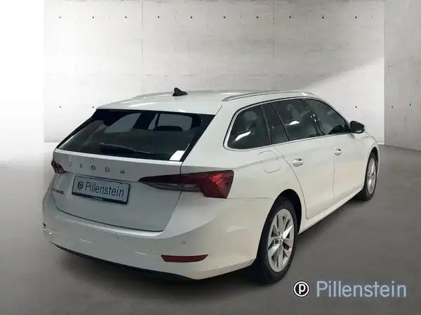 ŠKODA OCTAVIA (4/17)