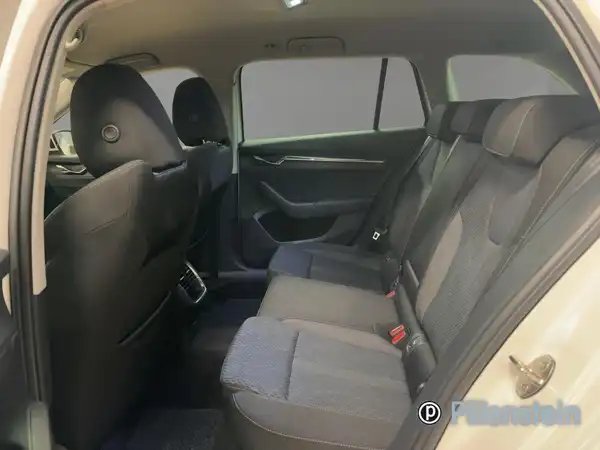 ŠKODA OCTAVIA (9/17)