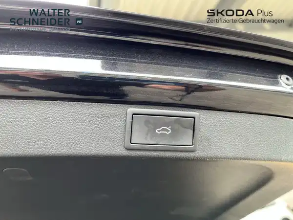 ŠKODA OCTAVIA (11/22)