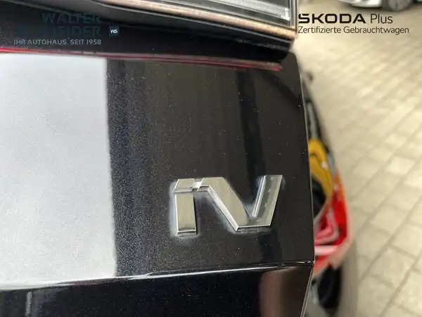 ŠKODA OCTAVIA (12/22)