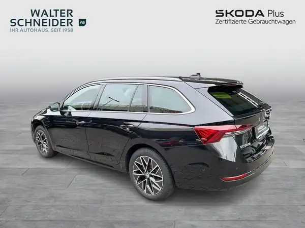 ŠKODA OCTAVIA (3/22)