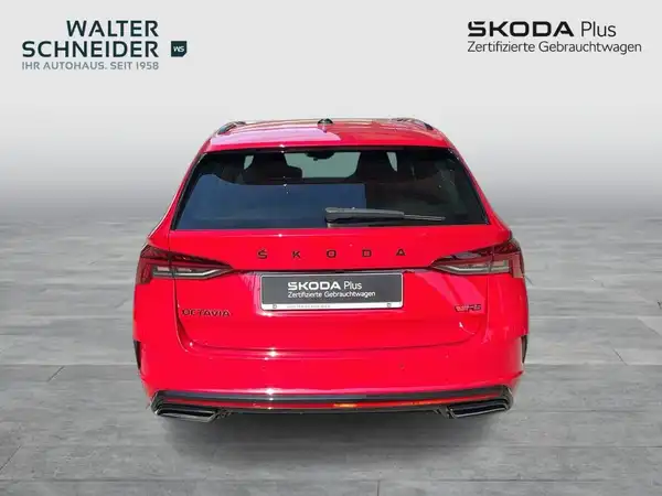 ŠKODA OCTAVIA RS (4/21)