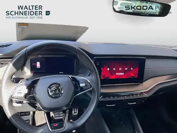 ŠKODA OCTAVIA RS (8/21)